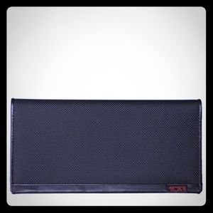 Tumi-luggage breast pocket wallet